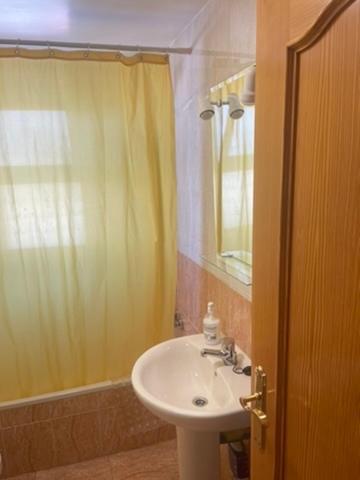Castillo Suites, Vivienda Con Fines Turisticos El Castillo De Roquetas Рокетас-де-Мар Екстер'єр фото